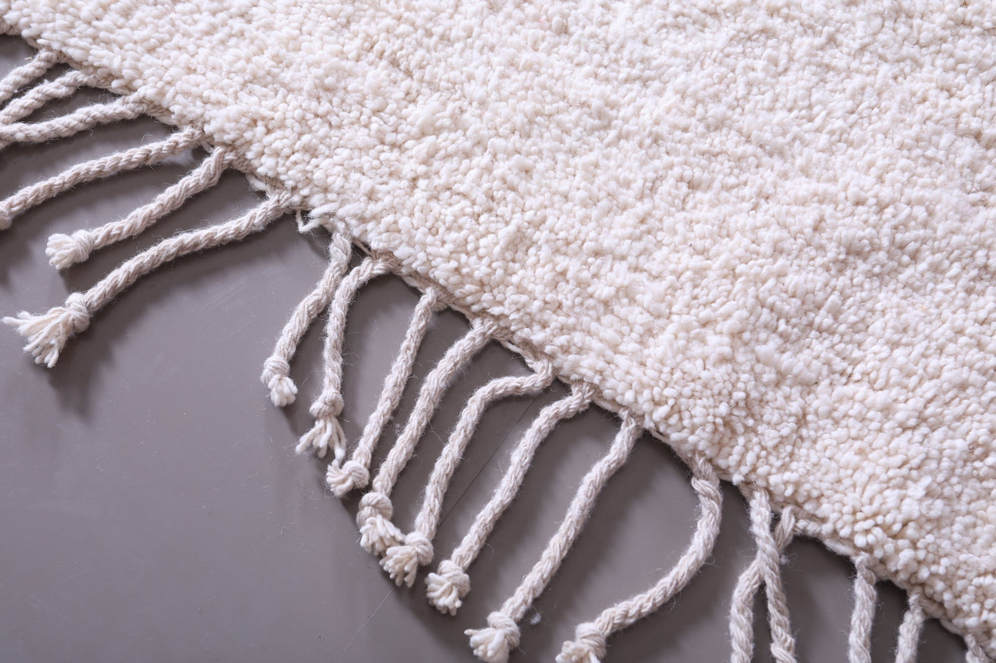 Handmade Moroccan shaggy carpet - Custom solid white rug