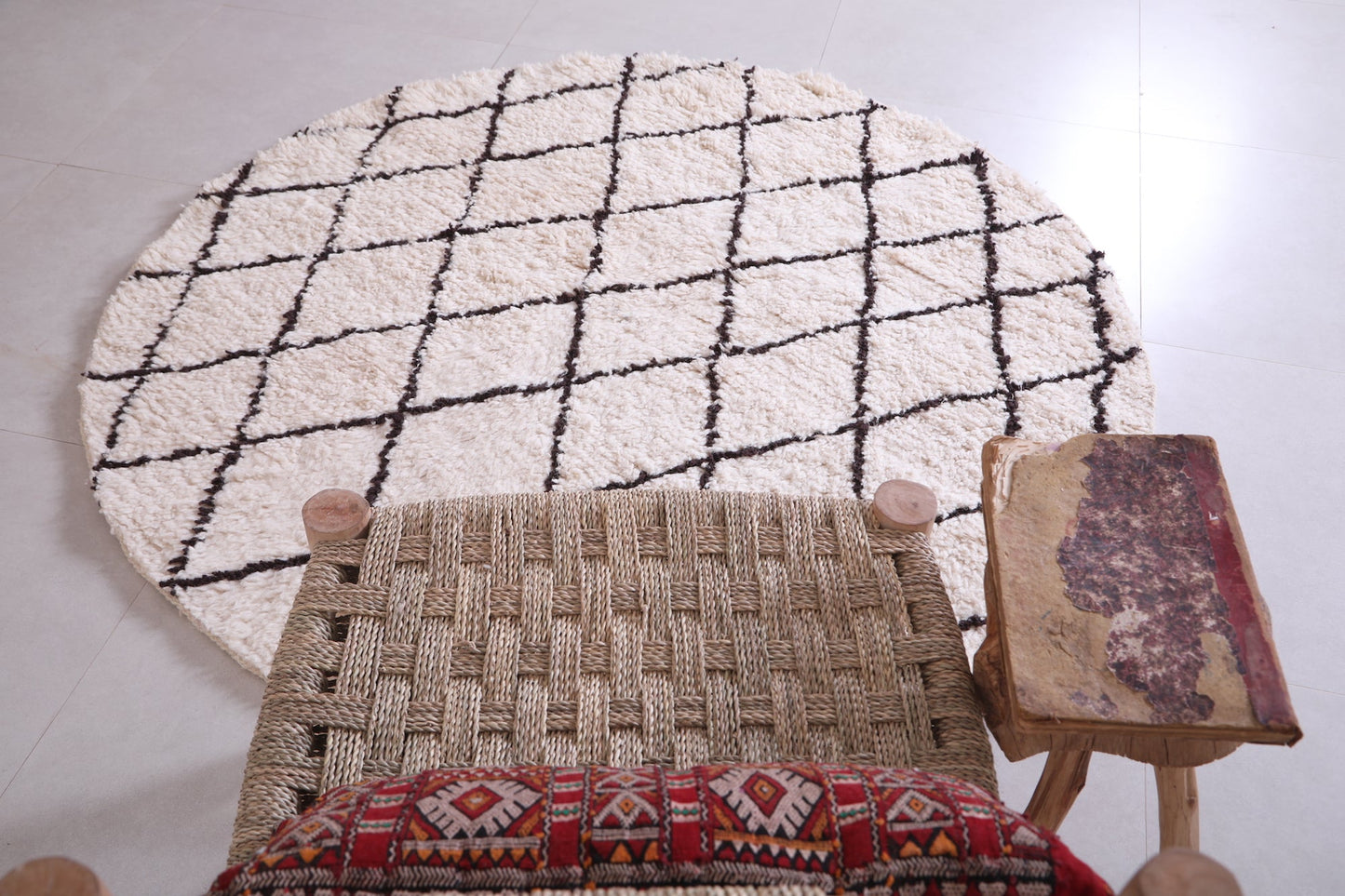 Rounded custom rug, Moroccan berber Round carpet